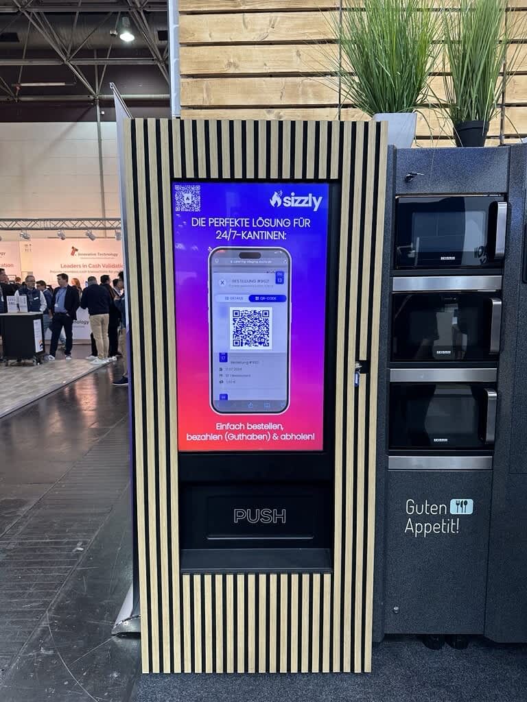 Vending machine with sizzly at EuroCIS